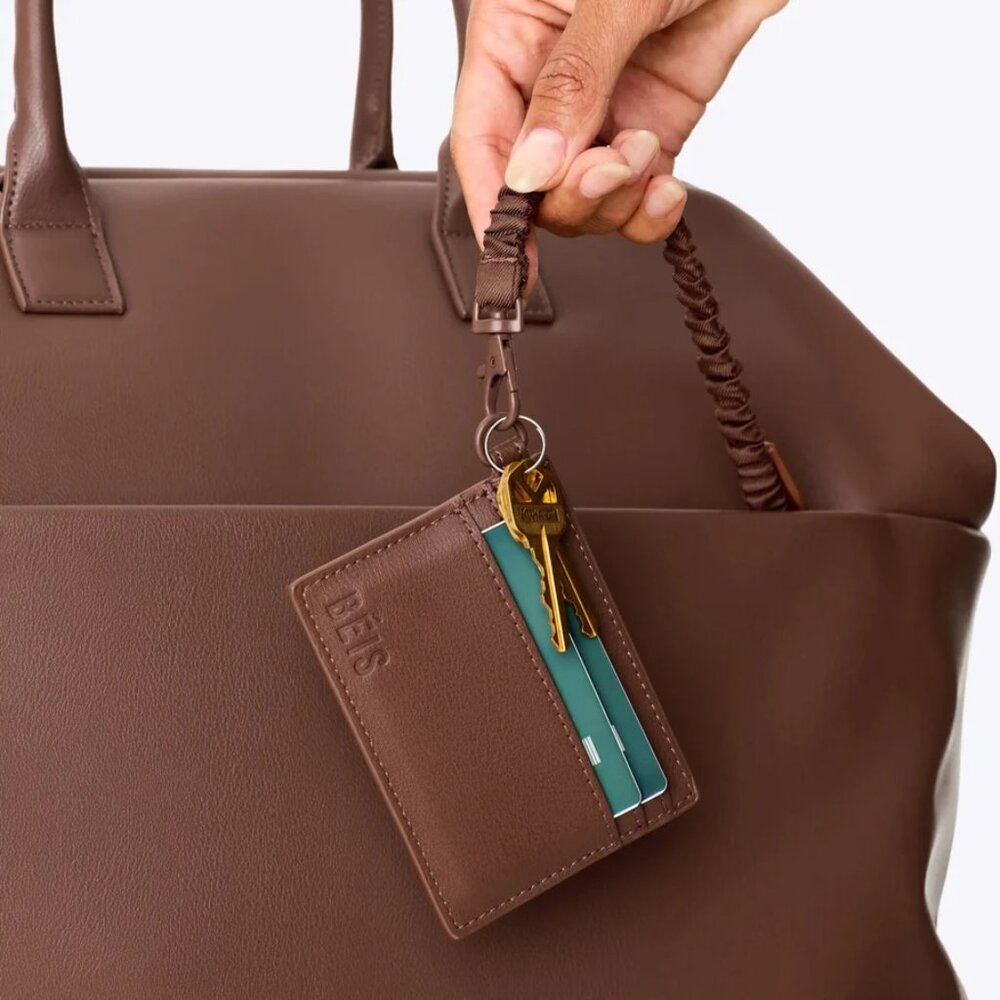 BEIS Essential Weekender Bag in Maple plus bonus Passport and Luggage Tag set - Picture 5 of 9